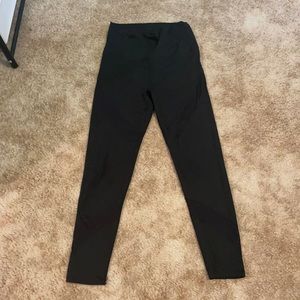 Aerie 7/8 leggings with mesh cutouts